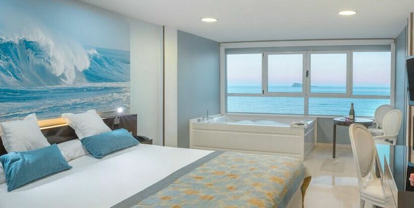 带海景及按摩浴缸标准房间, Villa del Mar