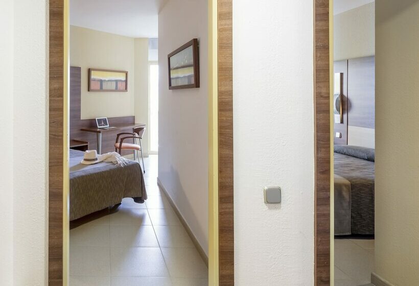 اتاق استاندارد, Aqua Hotel Aquamarina & Spa