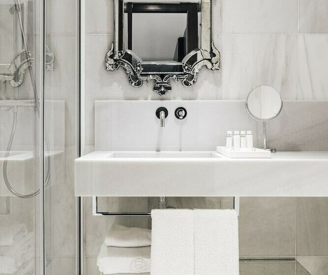سوئیت با تخت بزرگ, Claris Hotel & Spa Gl, A Small Luxury Hotel Of The World
