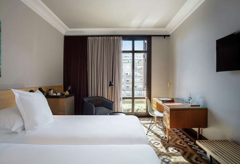 اتاق استاندارد, Alexandra Barcelona , Curio Collection By Hilton