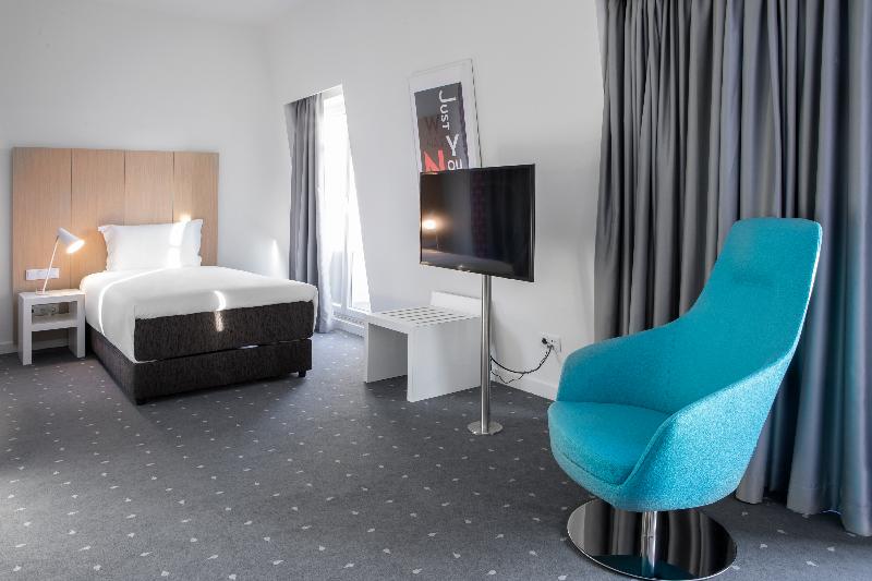 سوییت جونیور, Aqua Hotel Aquamarina & Spa