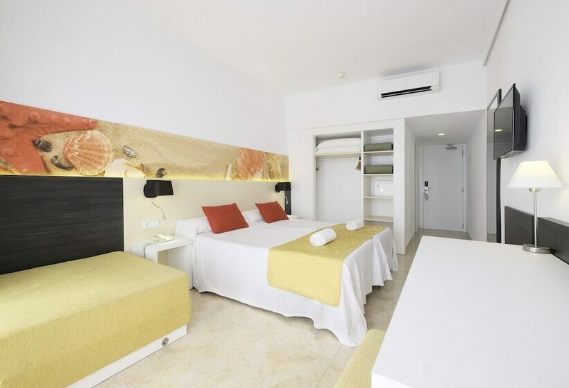 اتاق پرمیوم, Azuline Hotel Bergantin