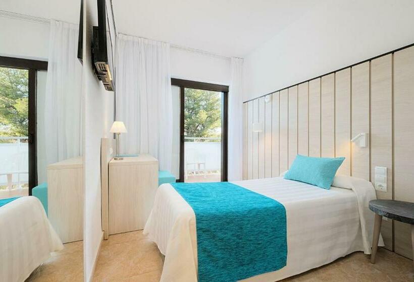 اتاق پریمیوم یک تخته, Azuline Hotel Bergantin