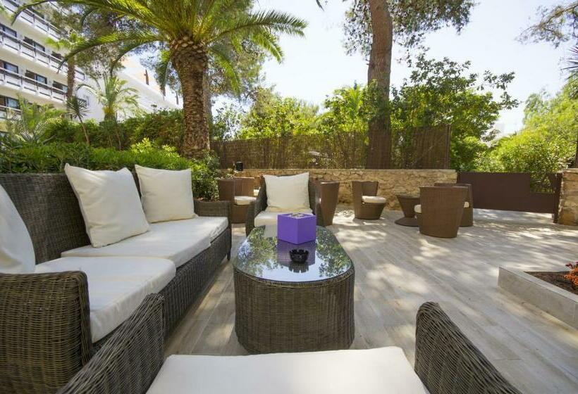 اتاق پرمیوم با چشم‌انداز دریا, Azuline Hotel Bergantin