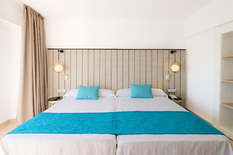 اتاق پرمیوم, Azuline Hotel Bergantin