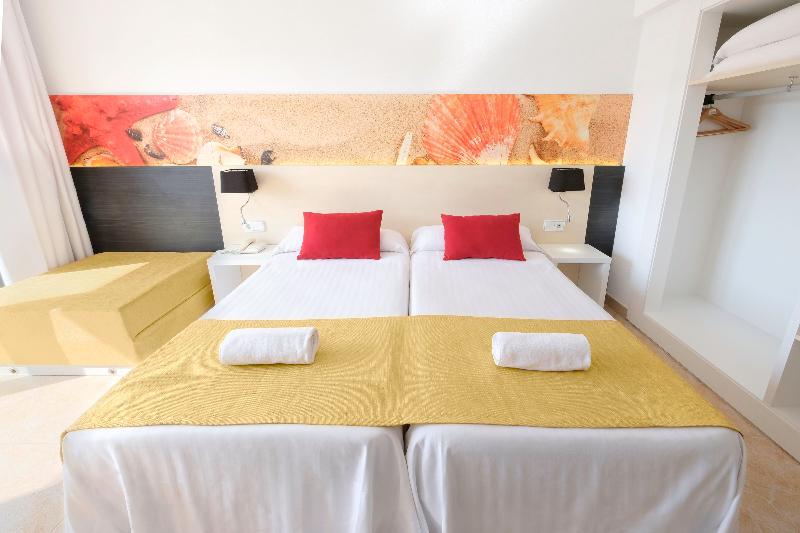 اتاق پرمیوم, Azuline Hotel Bergantin
