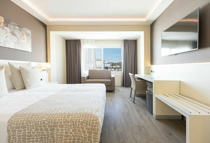 Chambre Triple Standard, Calipolis