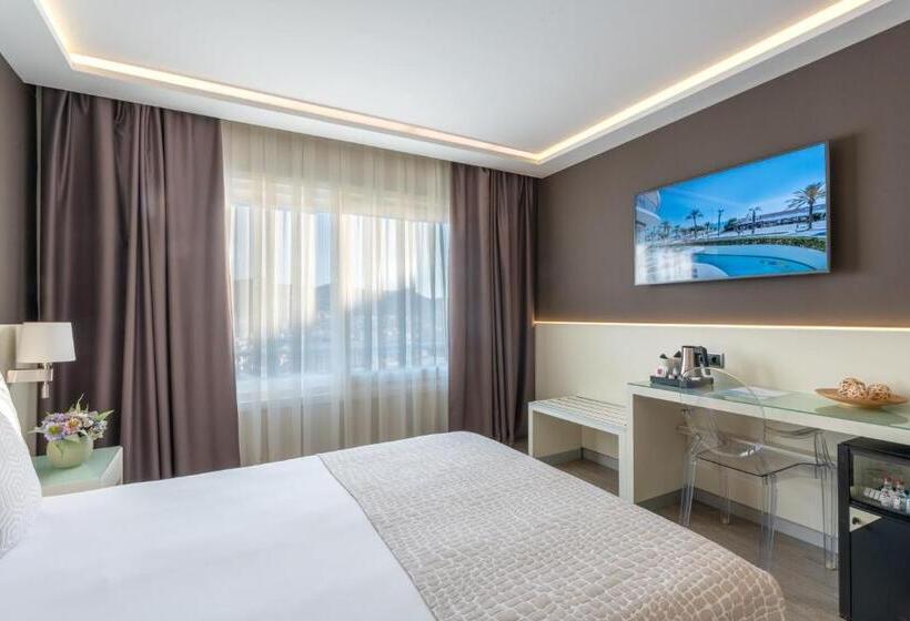 Chambre Executive, Calipolis