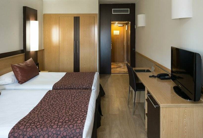 Standard Triple Room, Catalonia Atenas