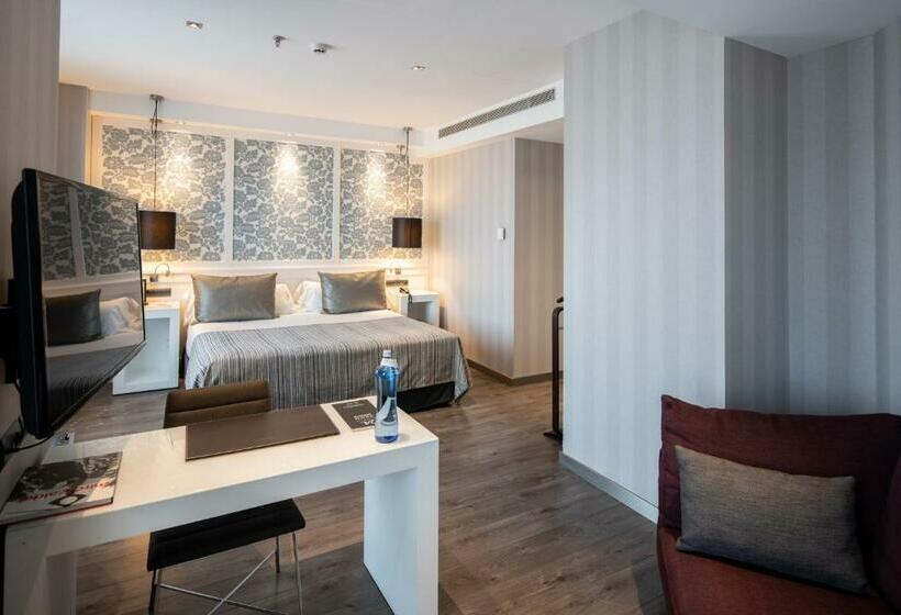 Junior Suite, Catalonia Barcelona Plaza