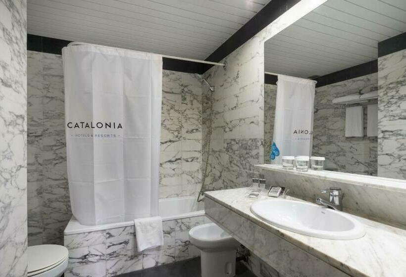 Standard Single Room, Catalonia Sagrada Familia