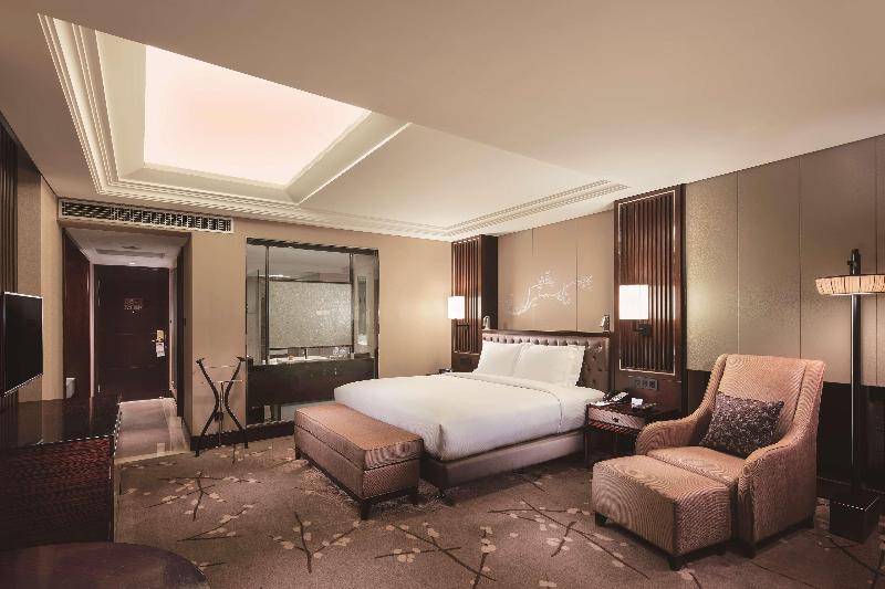 اتاق اساندارد با چشم‌انداز جانبی به دریا, Els Pins Resort & Spa   Emar Hotels