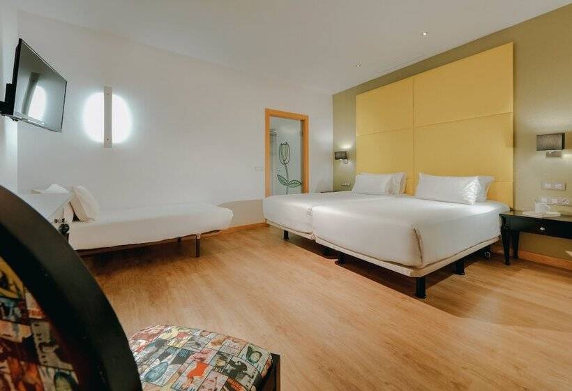 اتاق استاندارد سه نفره, Hesperia Barcelona Barri Gòtic