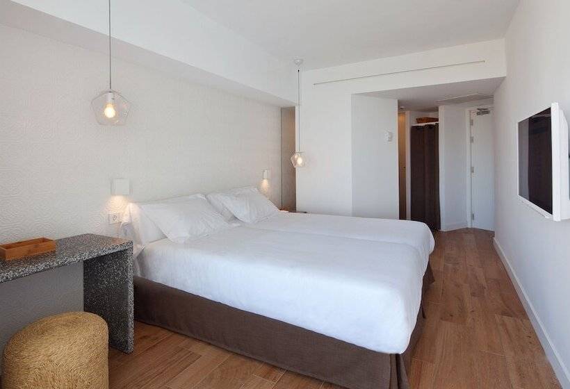 اتاق اساندارد با چشم‌انداز جانبی به دریا, Hm Balanguera Beach - Adults Only