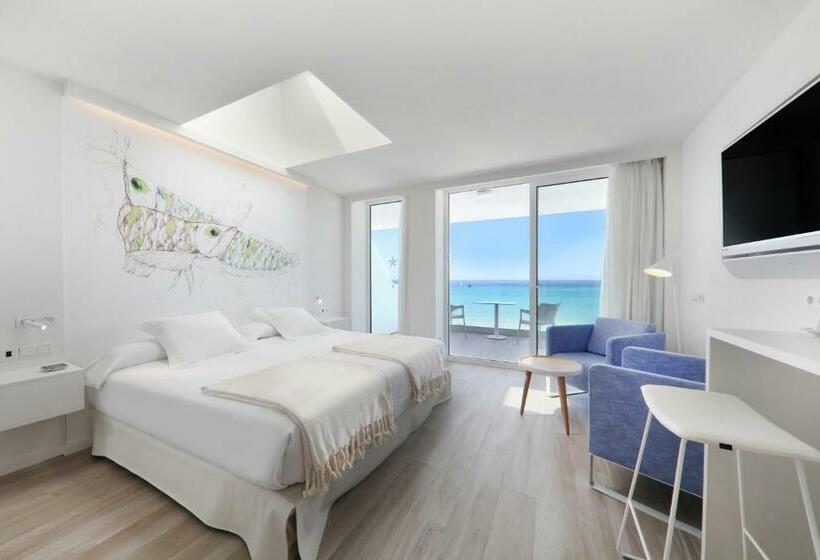 سوییت جونیور با چشم‌انداز دریا, Iberostar Waves Bahía de Palma - Adults Only