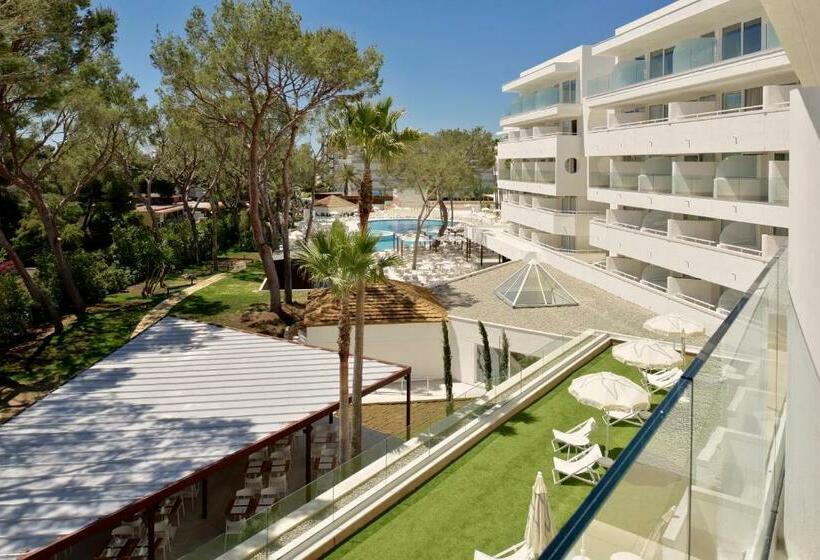 اتاق استاندارد با چشم‌انداز باغ, Iberostar Waves Cristina