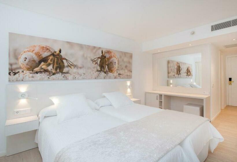 اتاق استاندارد با چشم‌انداز باغ, Iberostar Waves Cristina