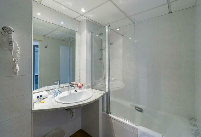 اتاق استاندارد با چشم‌انداز استخر, Medplaya Hotel Santa Monica