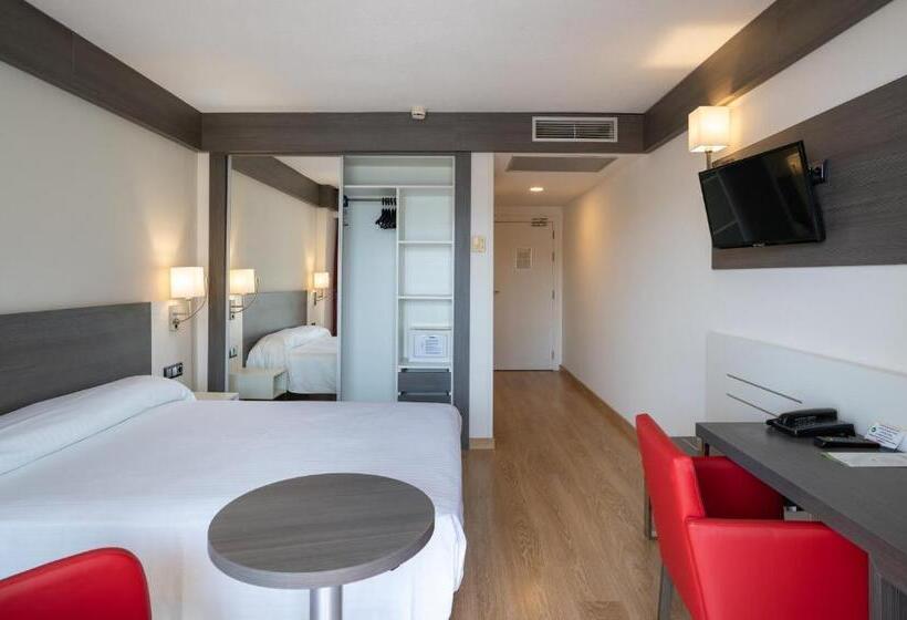 اتاق استاندارد با تراس و چشم‌انداز دریا, Medplaya Hotel Santa Monica