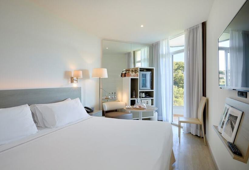 Standard Room with Views, Meliá Cala Galdana