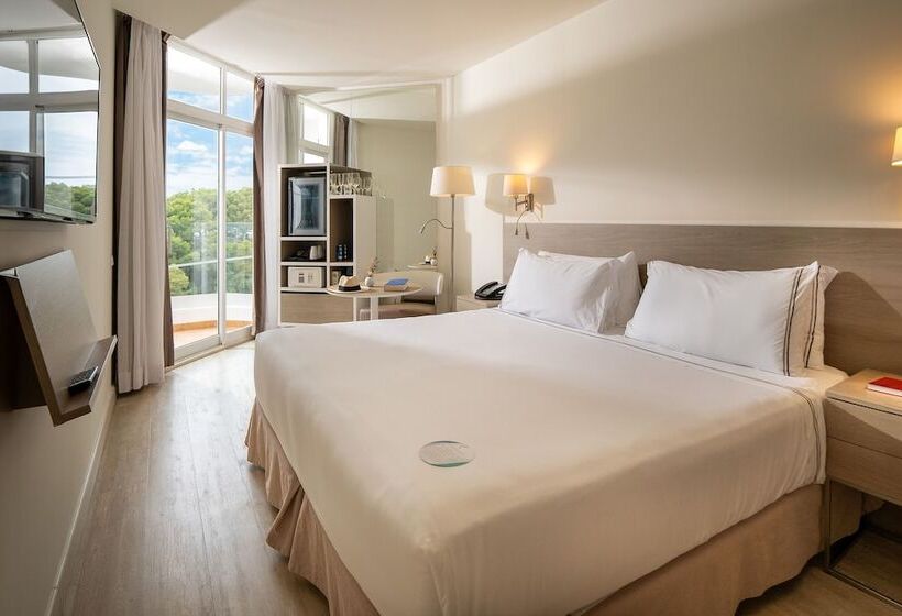 Standard Room with Views, Meliá Cala Galdana