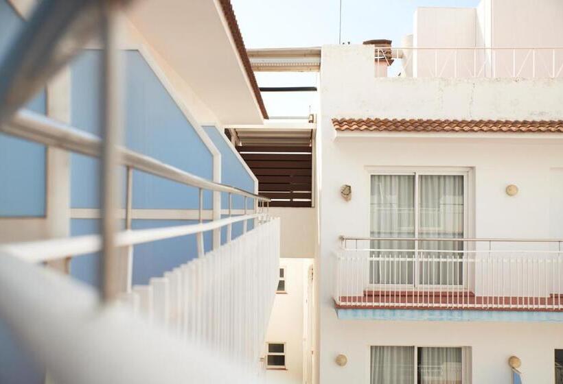 Standard Room with Balcony, Miami