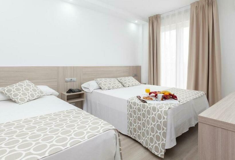 Standard Triple Room, Olympia Ronda Ii