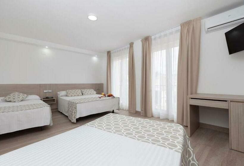 اتاق استاندارد چهار تخته, Olympia Ronda Ii