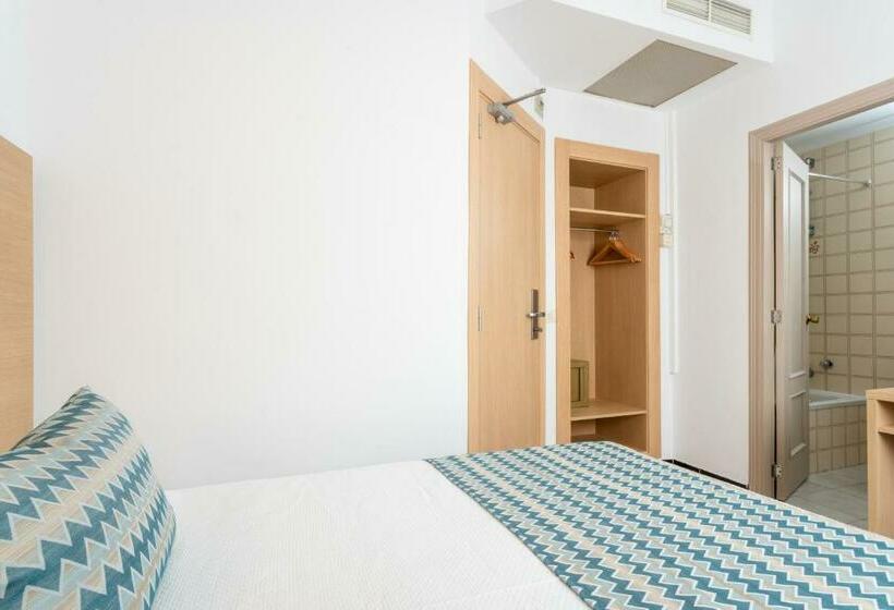 Standard Single Room, Riutort