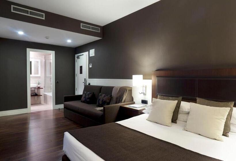 Comfort Triple Room, Royal Ramblas