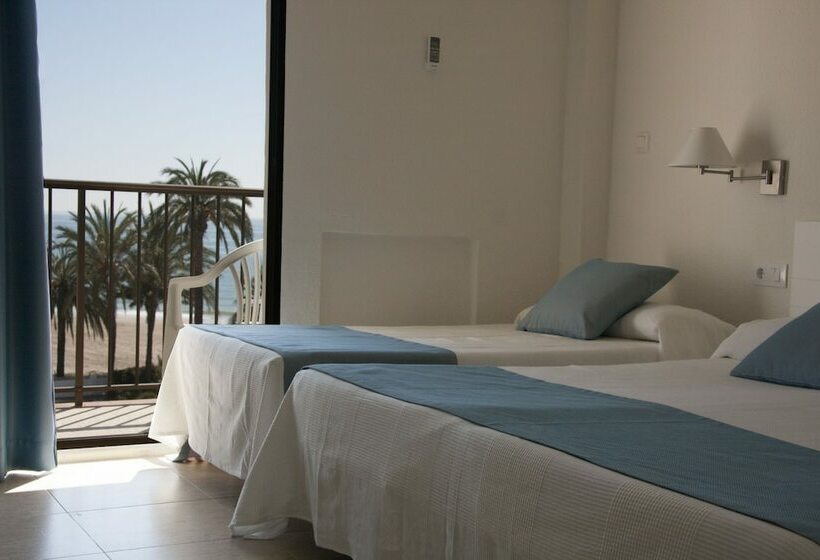 Chambre Standard Vue Piscine, Sicania