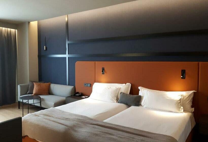 Superior Room with Terrace, Silken Ramblas