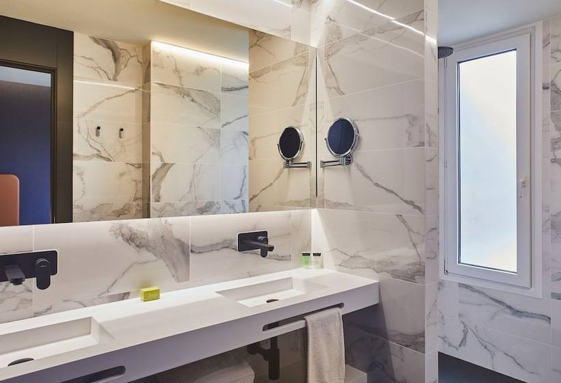 Superior Room with Terrace, Silken Ramblas