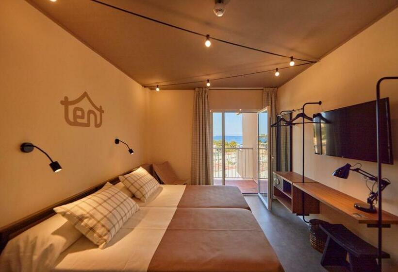 Standard Room Sea View, tent Palmanova