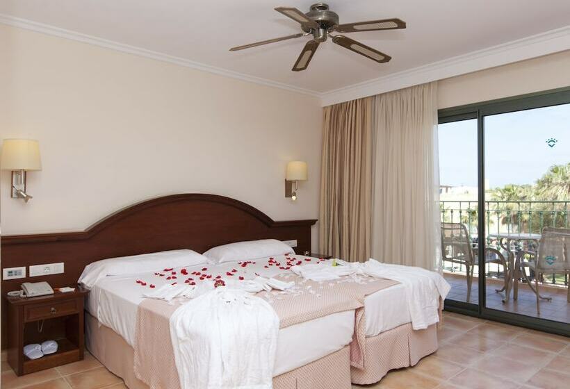 اتاق استاندارد با چشم‌انداز استخر, Valentin Star Menorca  Adults Only