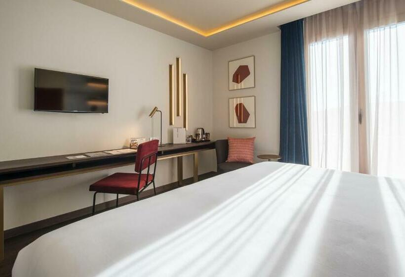 Premium Triple Room, Vincci Mae