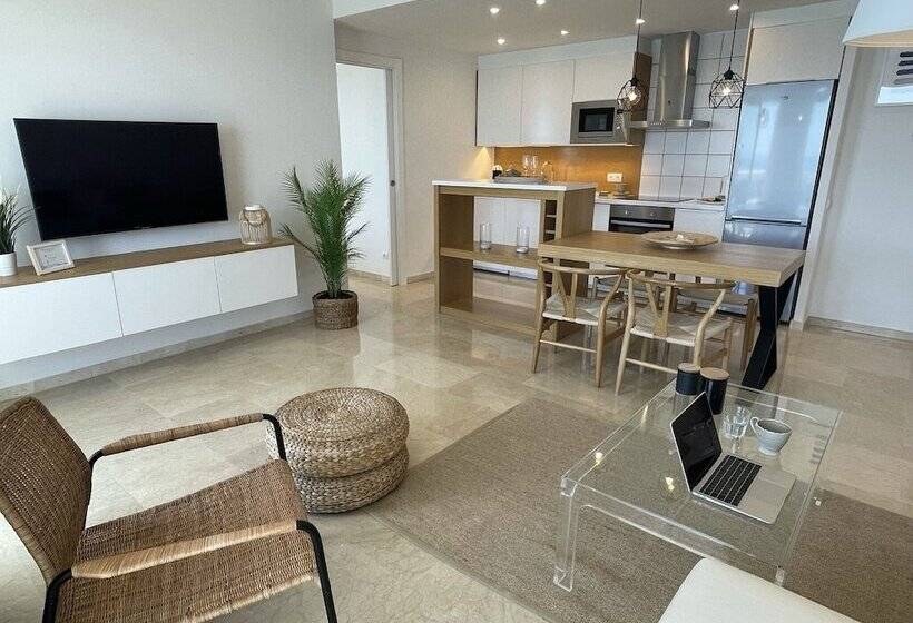 1 Bedroom Apartment, Mediterraneo Sitges