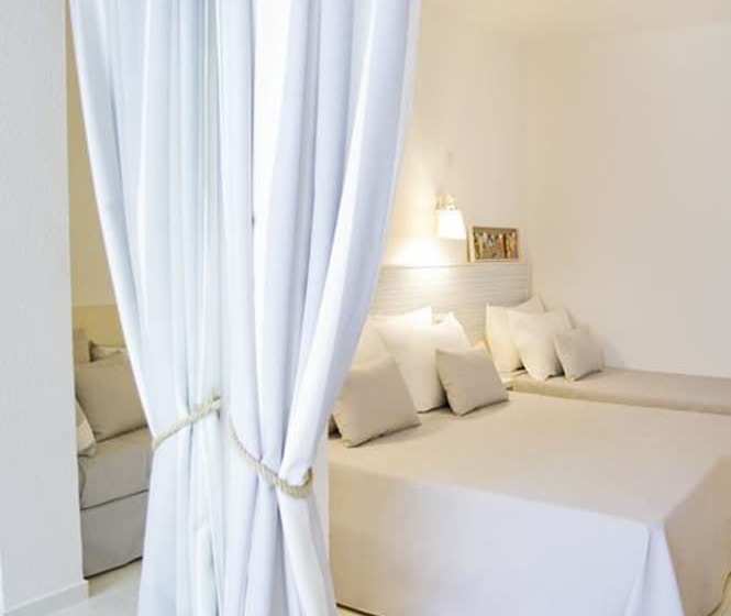 Четырехместный Номер Deluxe, Fergus Club Pineda Splash