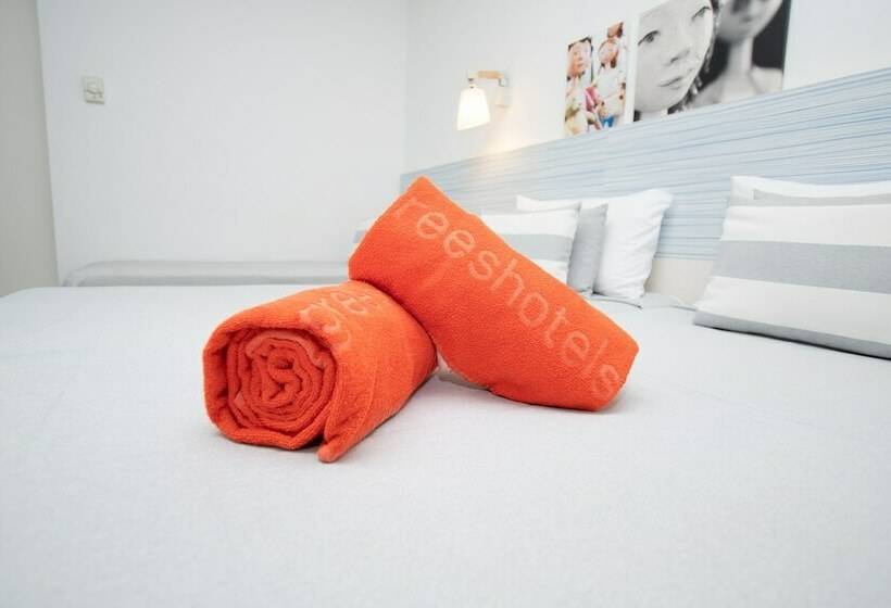 Четырехместный Номер Deluxe, Fergus Club Pineda Splash