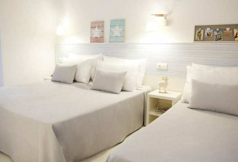 Четырехместный Номер Стандарт, Fergus Club Pineda Splash