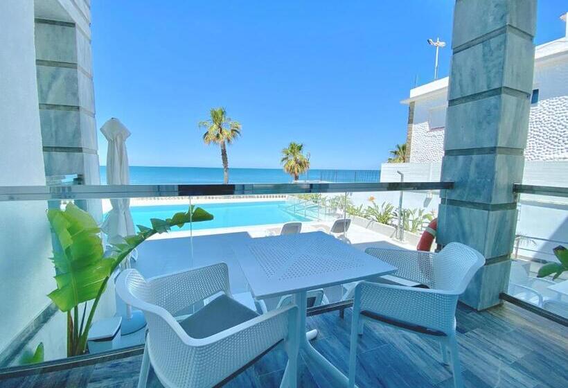 استودیوی استاندارد با چشم‌انداز دریا, Apartamentos Marina Luz