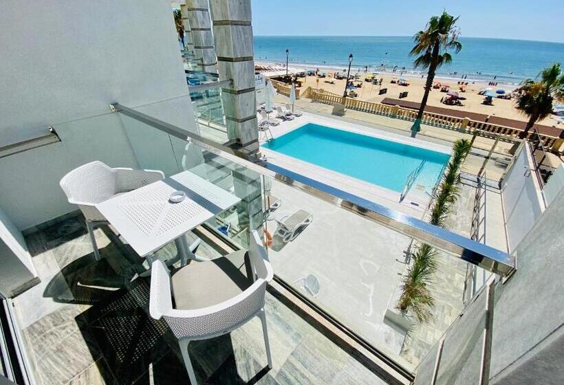 استودیوی استاندارد با چشم‌انداز دریا, Apartamentos Marina Luz