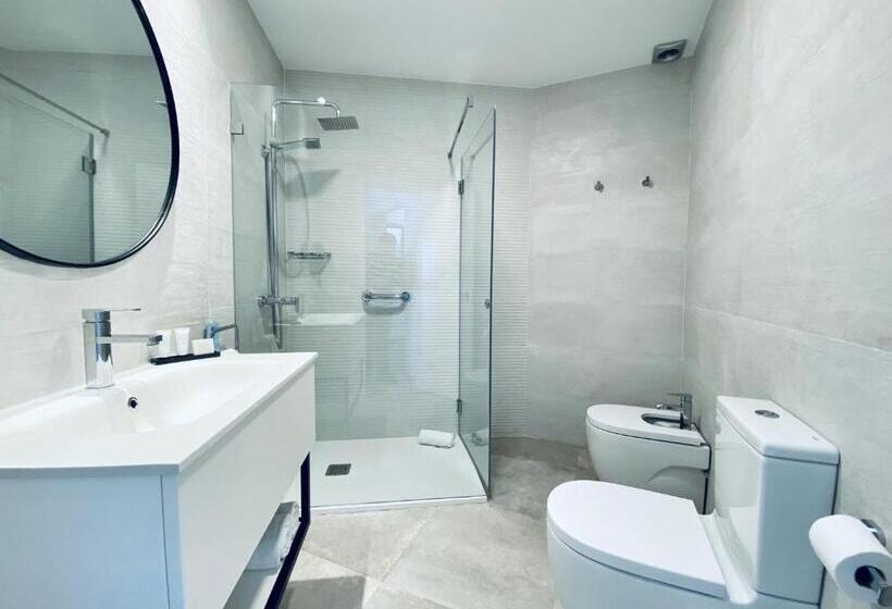 استودیوی استاندارد با چشم‌انداز دریا, Apartamentos Marina Luz