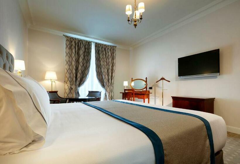 اتاق سوپریور با چشم‌انداز دریا, Eurostars Hotel Real
