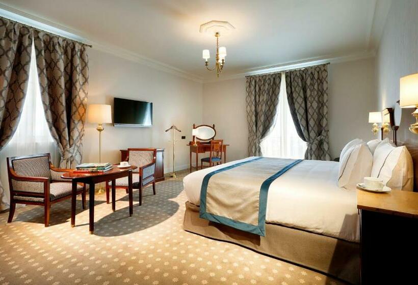 اتاق سوپریور با چشم‌انداز دریا, Eurostars Hotel Real