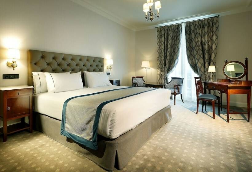 اتاق سوپریور با چشم‌انداز دریا, Eurostars Hotel Real