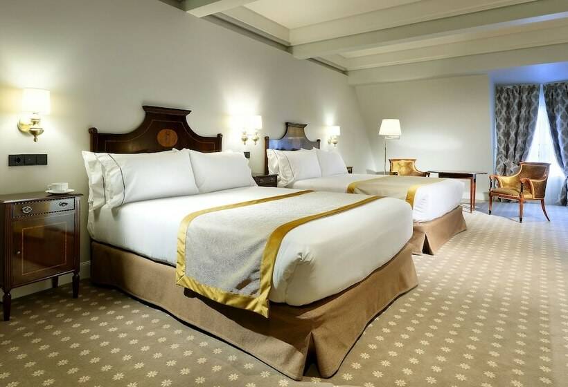 اتاق پرمیوم با چشم‌انداز دریا, Eurostars Hotel Real