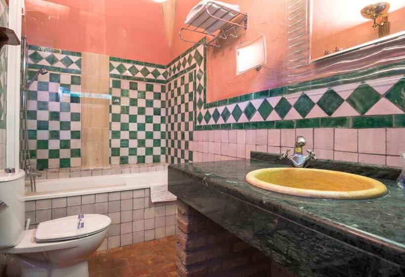 Superior Room with Terrace, América