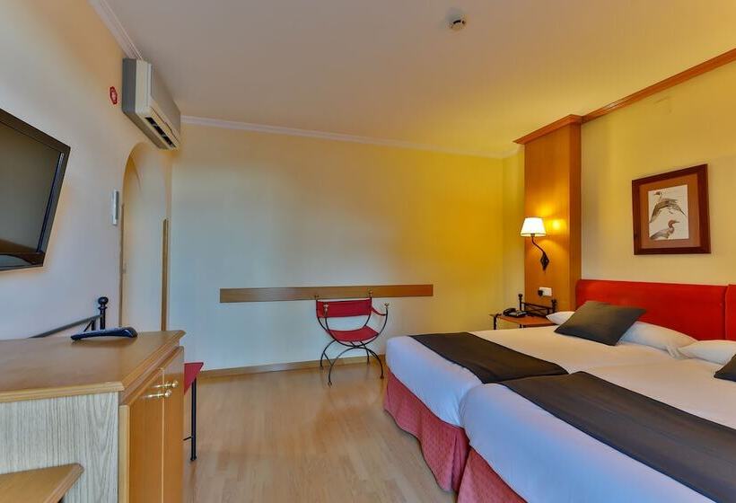 Superior Room, Area De Servicio El Cruce