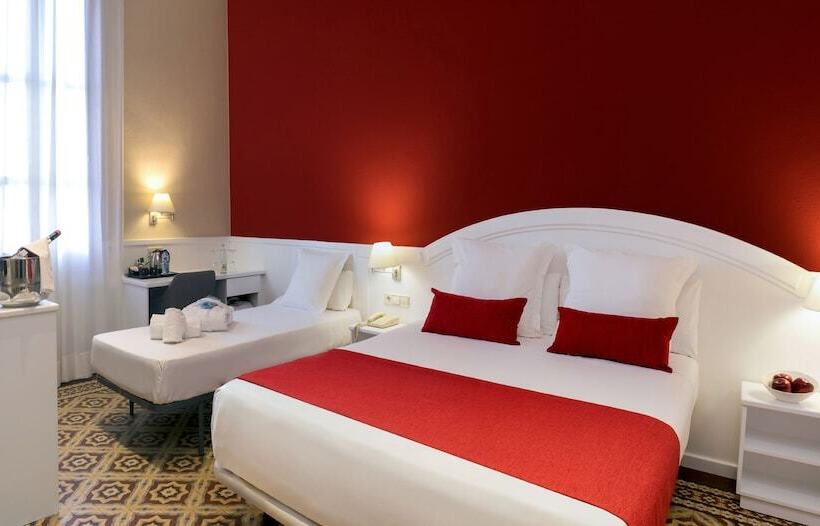 اتاق استاندارد سه نفره, 1881 Hotel Balneario Vichy Catalan